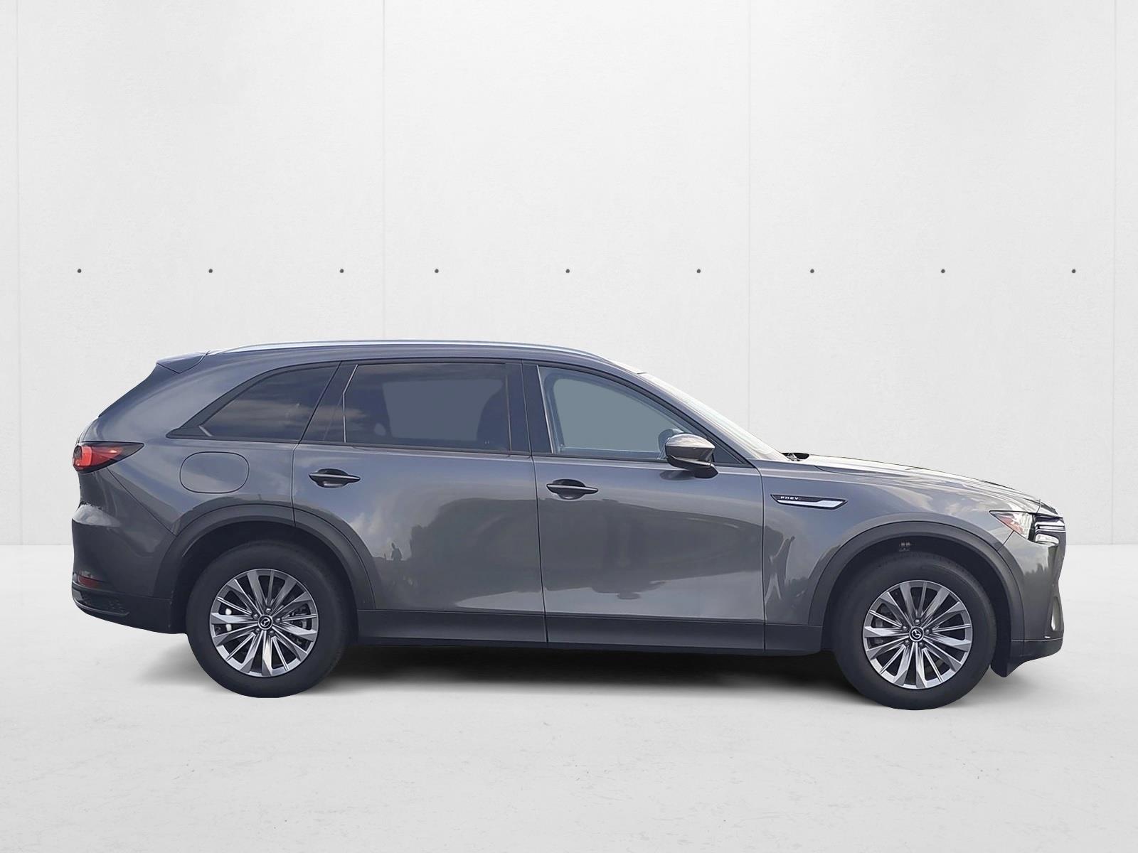 2024 Mazda CX-90 Preferred photo 2