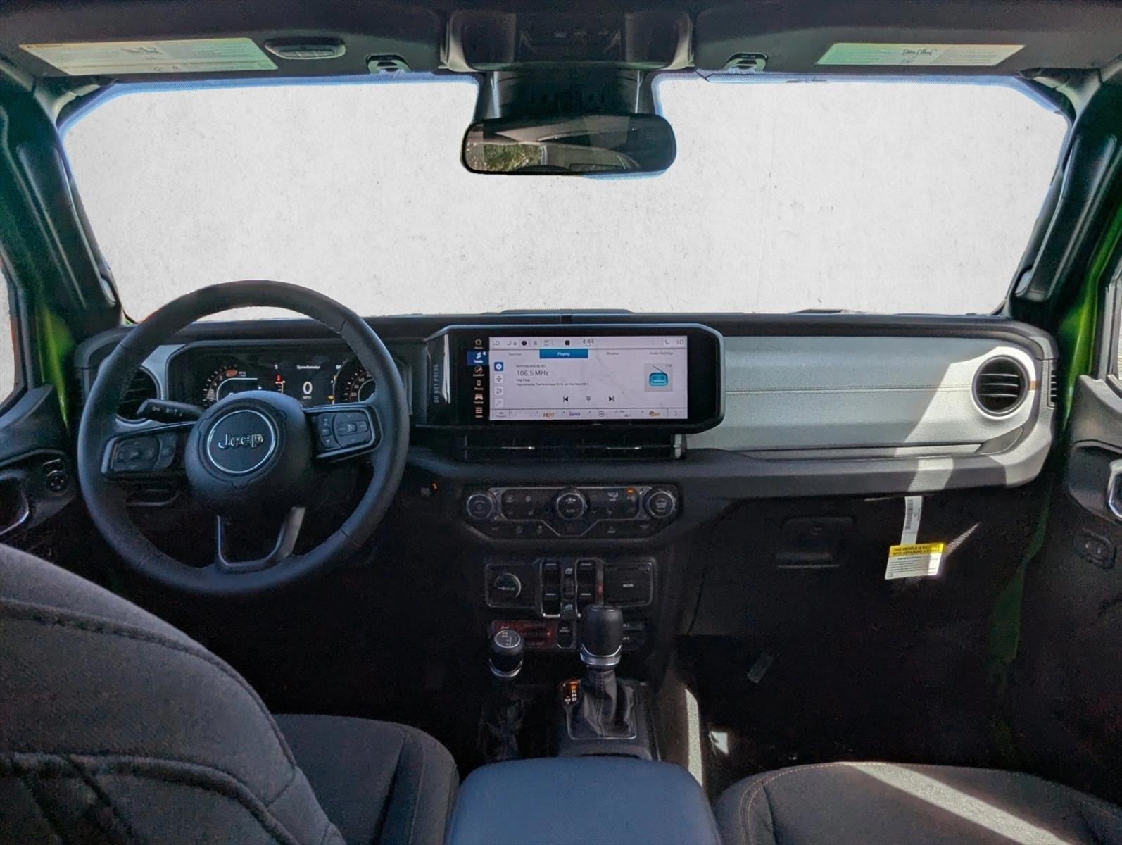 2025 Jeep Wrangler 4-Door Willys - Photo 17