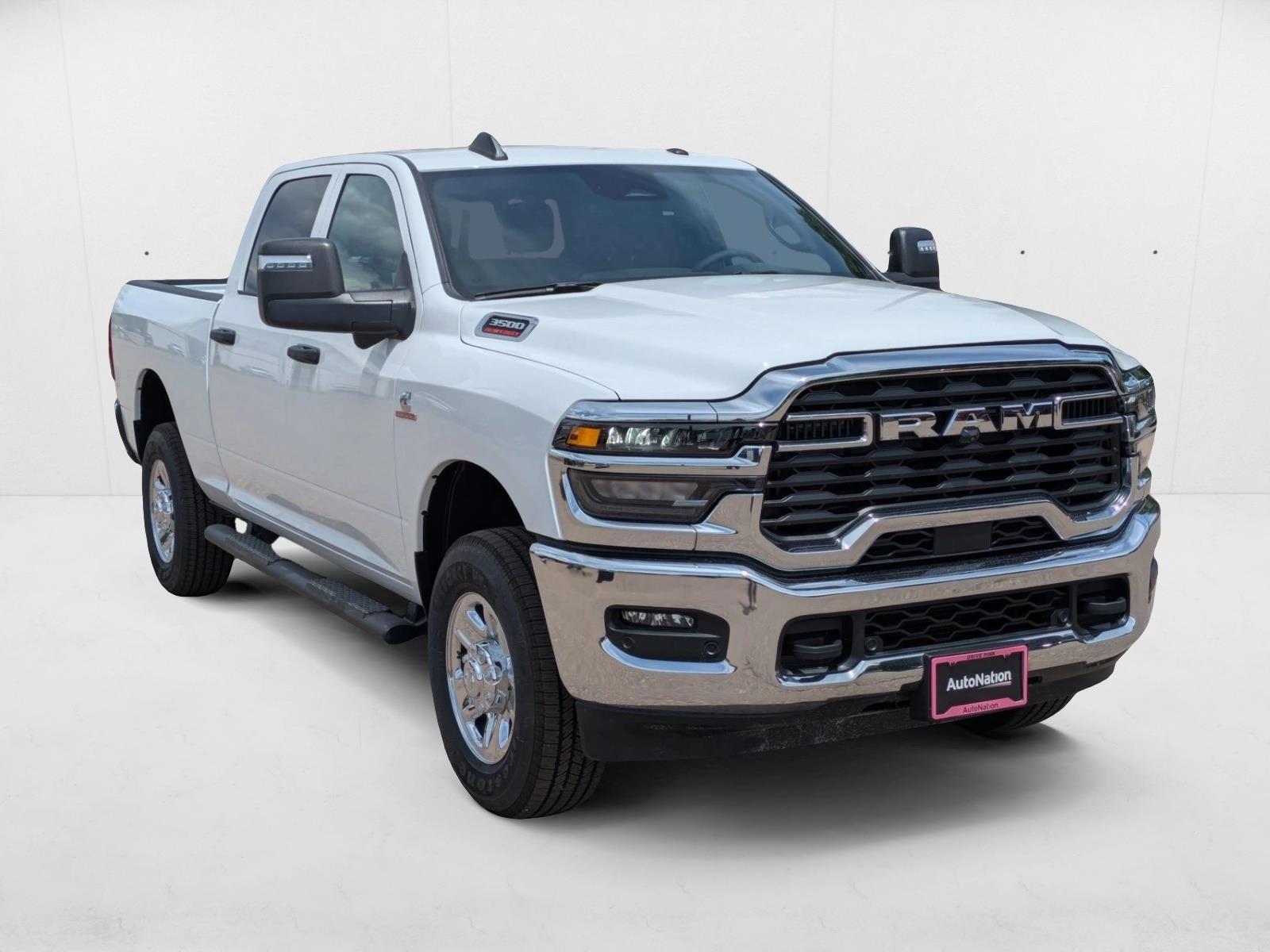 2025 RAM 3500 Tradesman - Photo 7