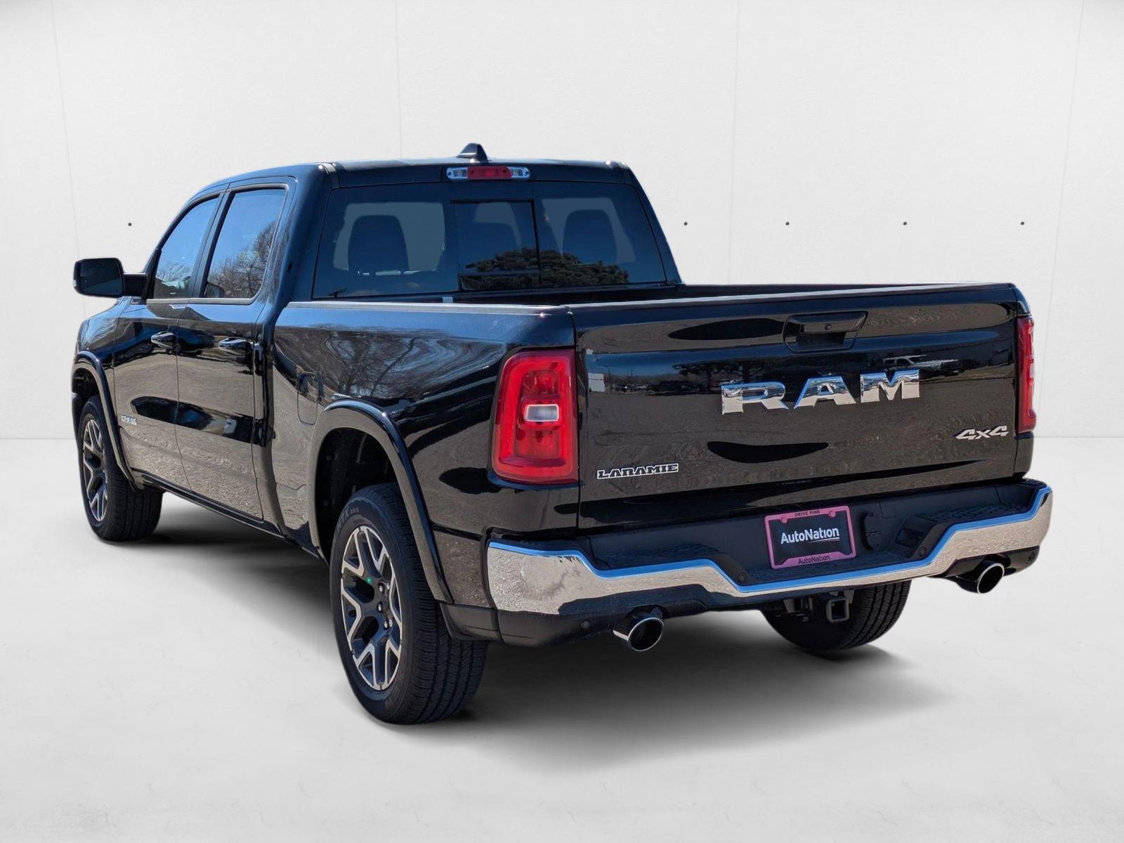2025 RAM 1500 Laramie - Photo 9