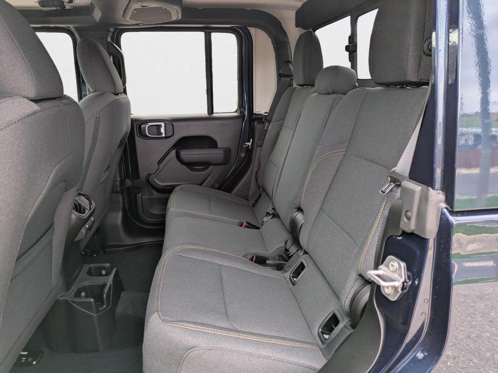 2025 Jeep Gladiator Nighthawk - Photo 15