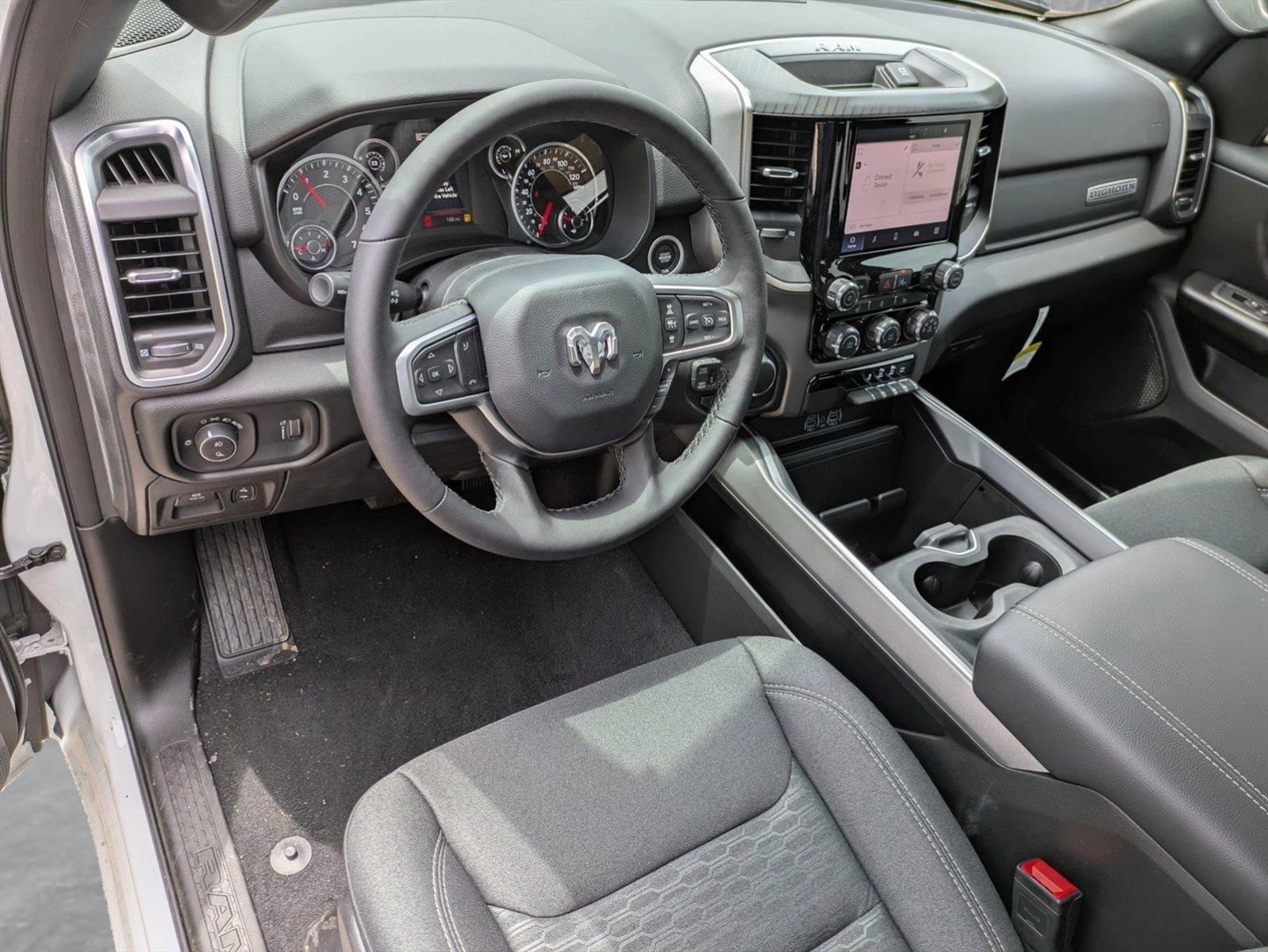2025 Ram 1500 Big Horn photo 3