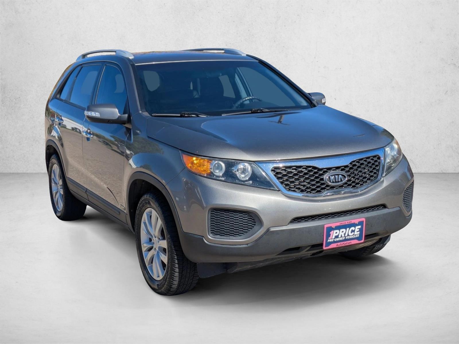 2011 Kia Sorento LX photo 3