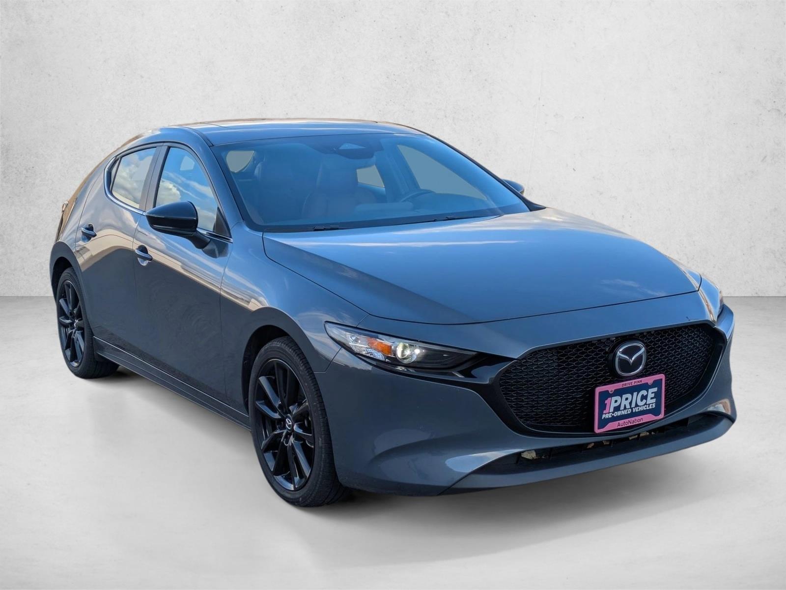 2025 Mazda Mazda3 Hatchback 2.5 s Carbon photo 3