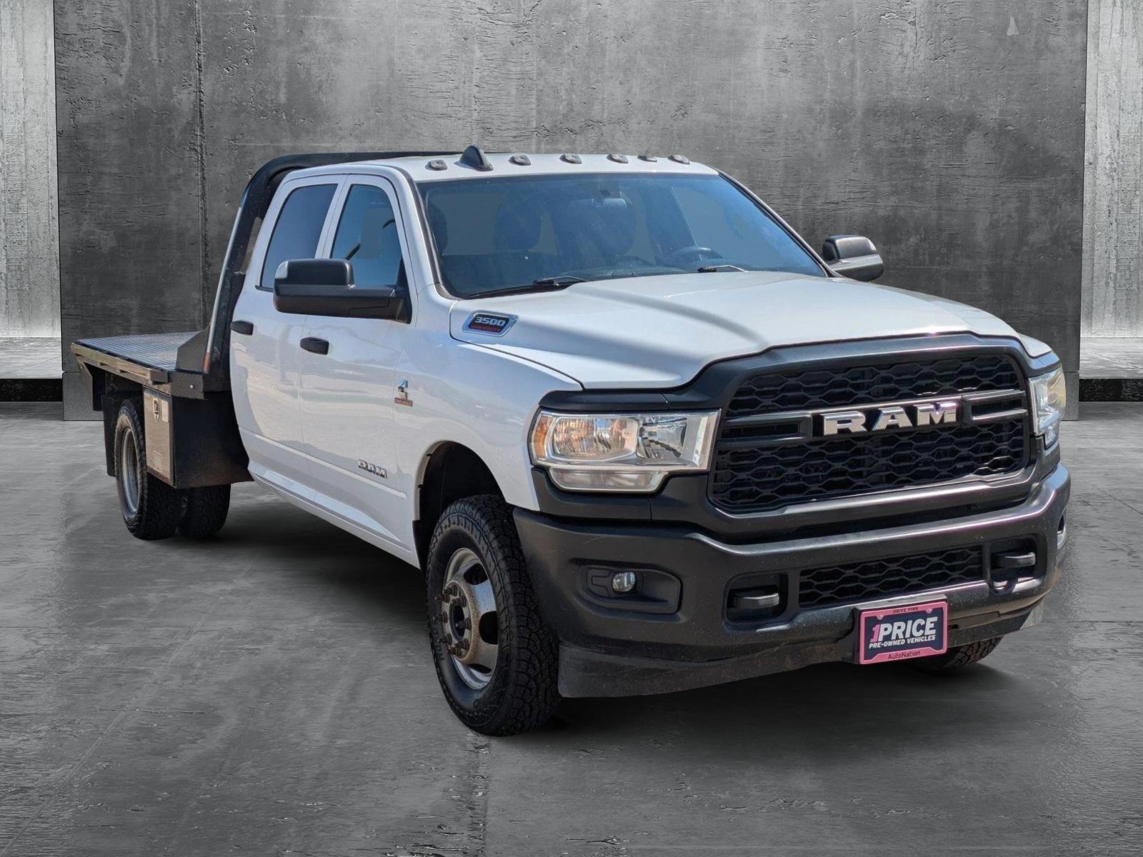 2021 Ram 3500 Tradesman photo 3