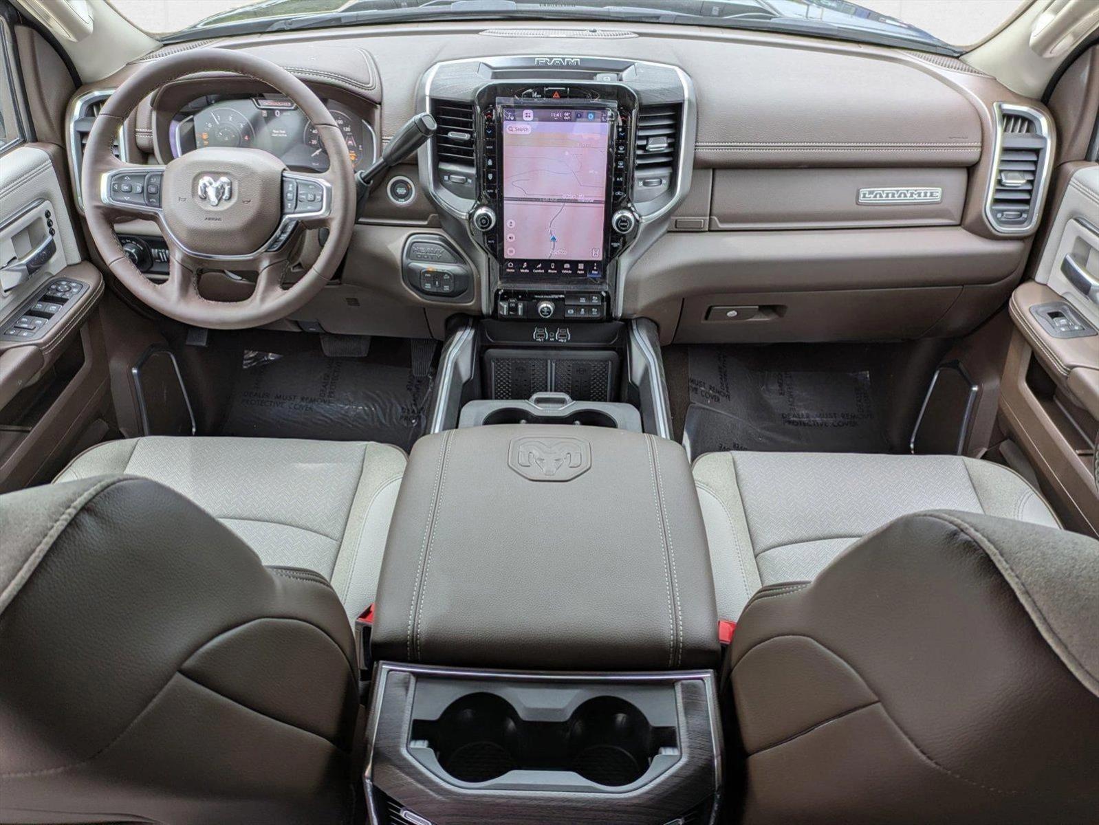 2025 RAM 2500 Laramie - Photo 15