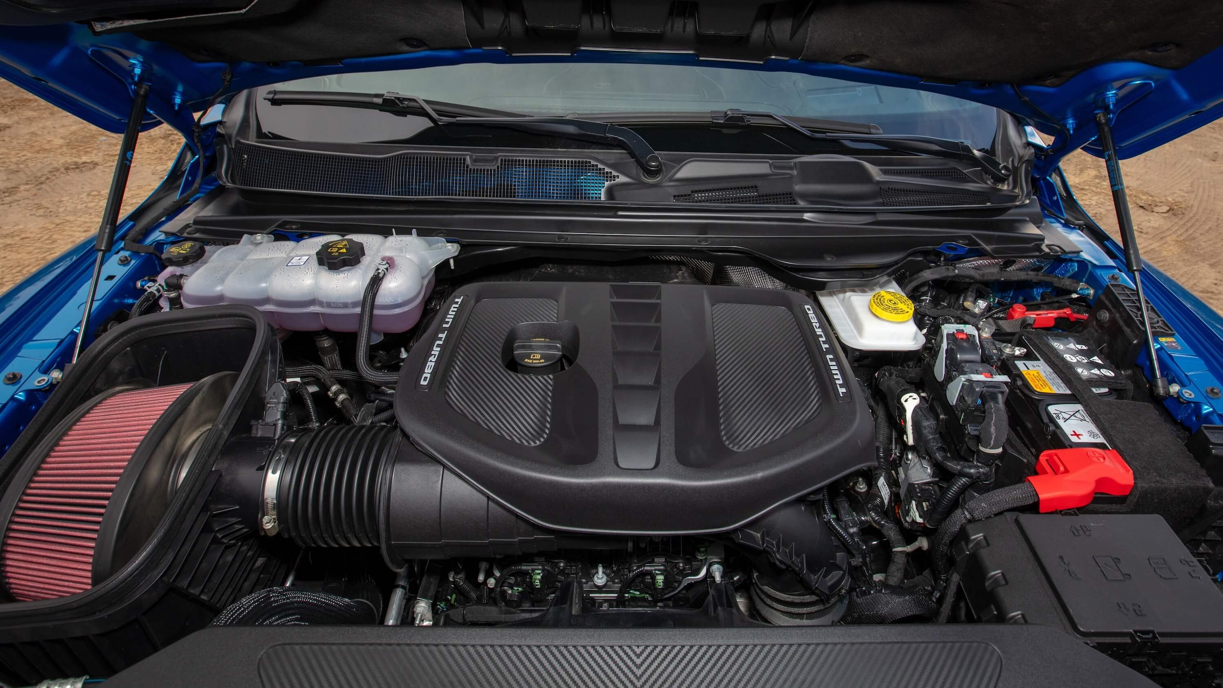 Learn about the enging options of the Ram 1500 Photo of the engine inside the Ram 1500 RHO