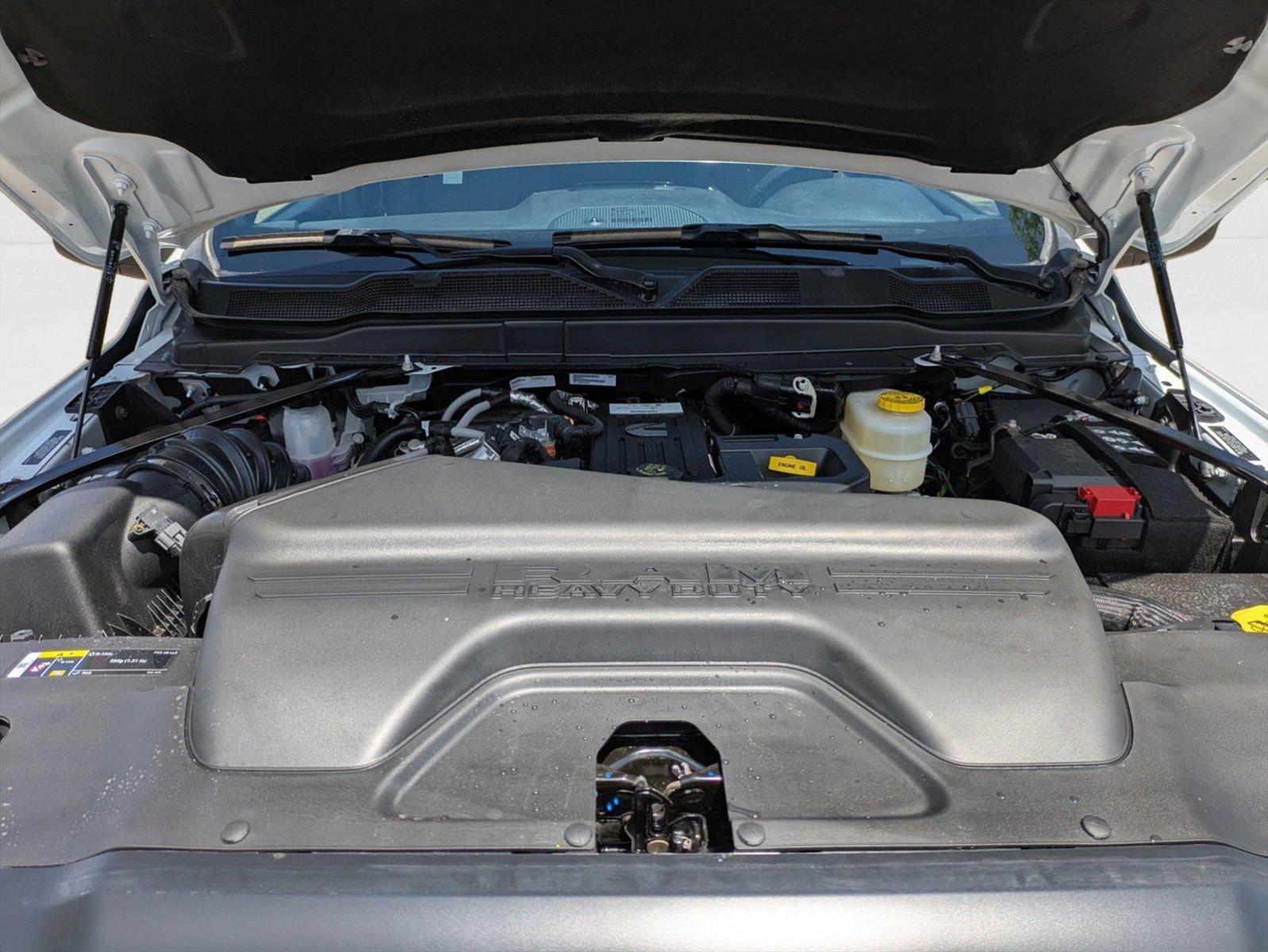2025 RAM 2500 Tradesman - Photo 17