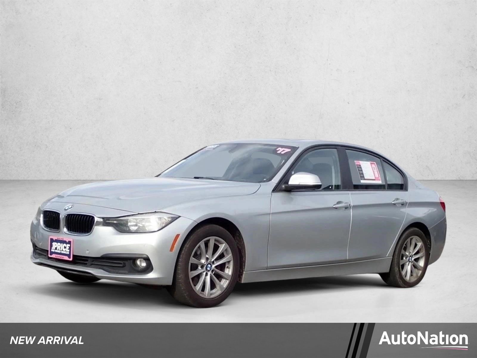 2017 BMW 3 Series 320i xDrive Sedan's photo