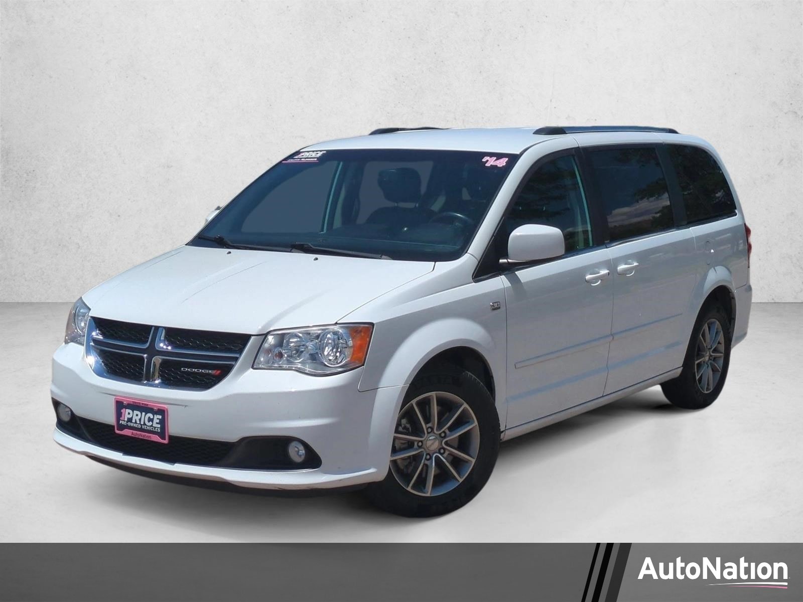 2014 Dodge Grand Caravan SXT 30th Anniversary's photo