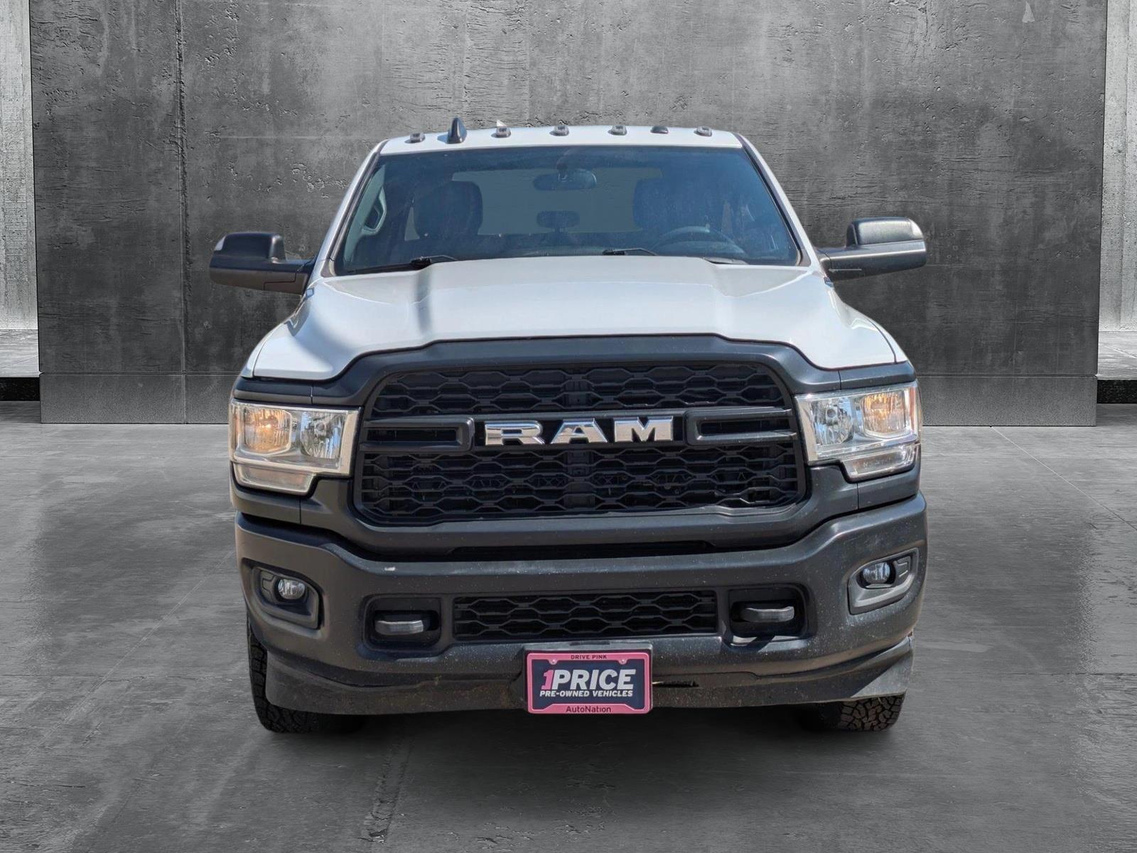 2021 Ram 3500 Tradesman photo 2