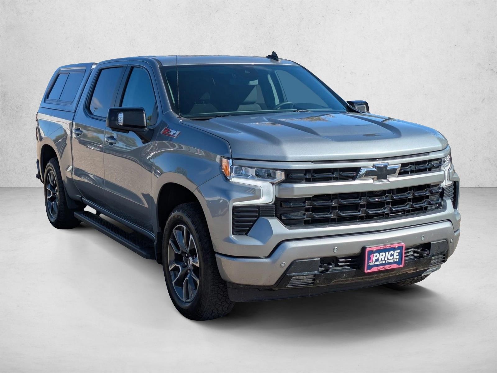2024 Chevrolet Silverado 1500 RST photo 3