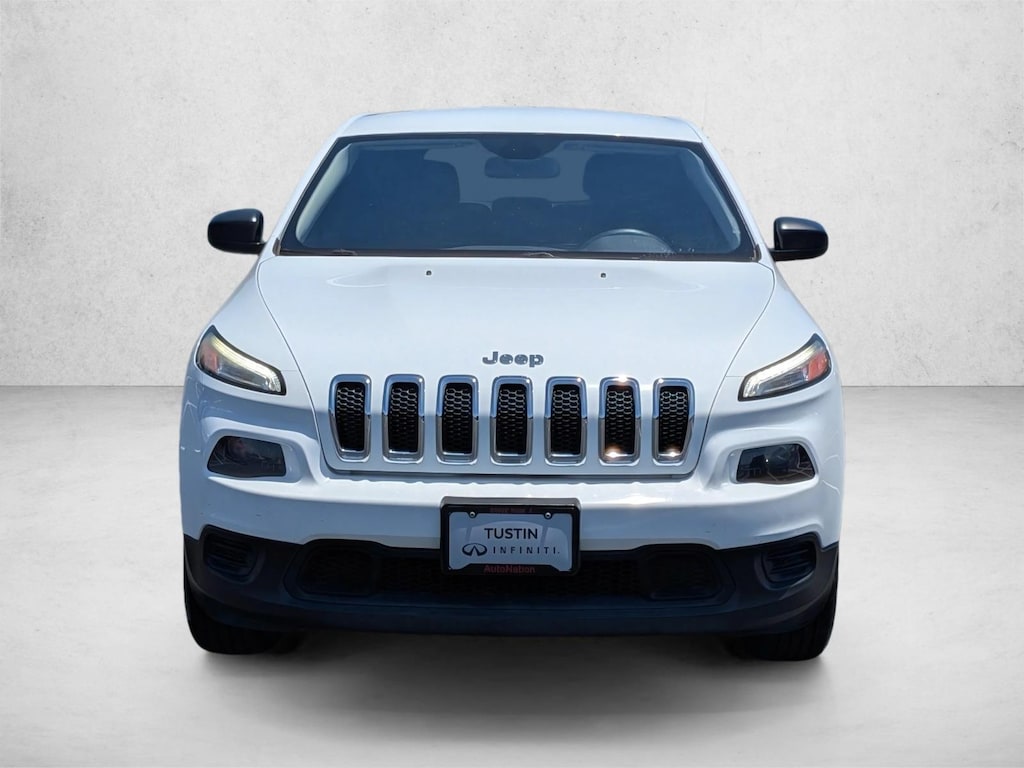 Used 2016 Jeep Cherokee Sport SUV