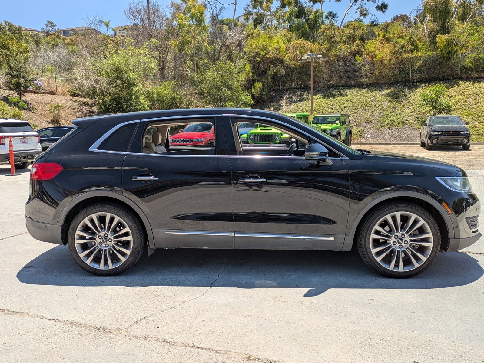 2016 Lincoln MKX Reserve photo 4