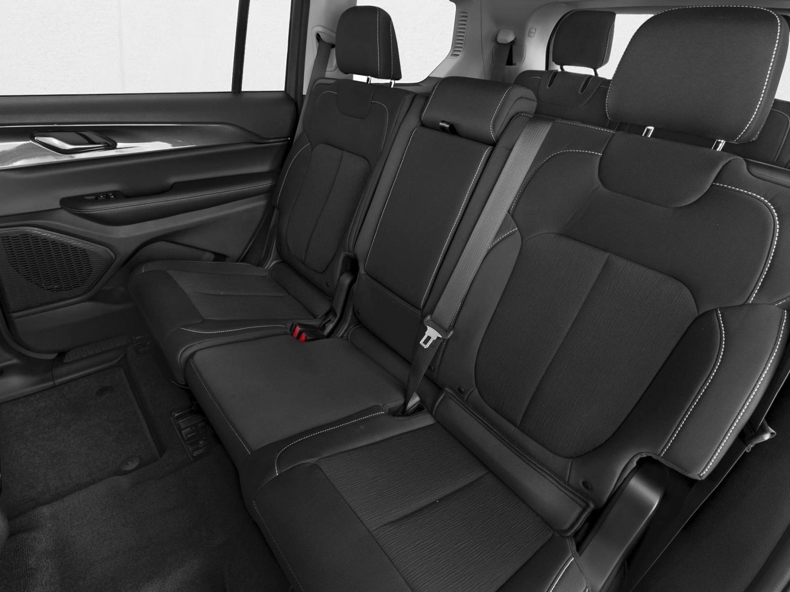 2025 Jeep Grand Cherokee L Altitude - Photo 9