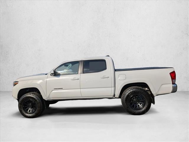 2016 Toyota Tacoma SR5 V6 photo 2