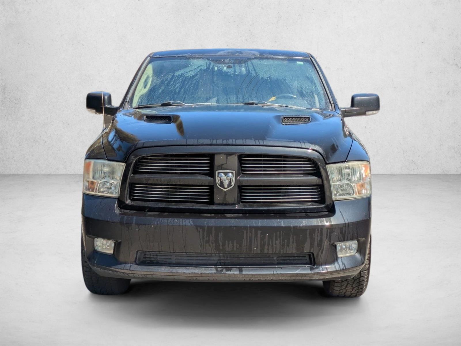 2011 Ram 1500 Sport photo 2