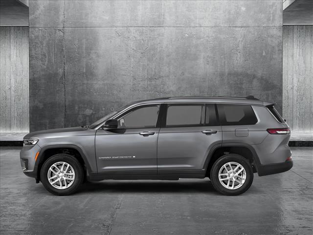 2025 Jeep Grand Cherokee Limited photo 3