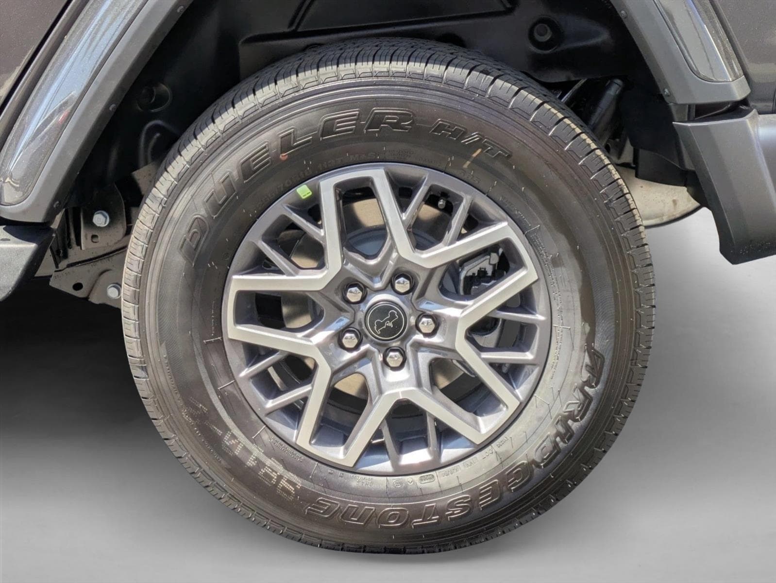 2025 Jeep Wrangler 4-Door Sahara - Photo 9