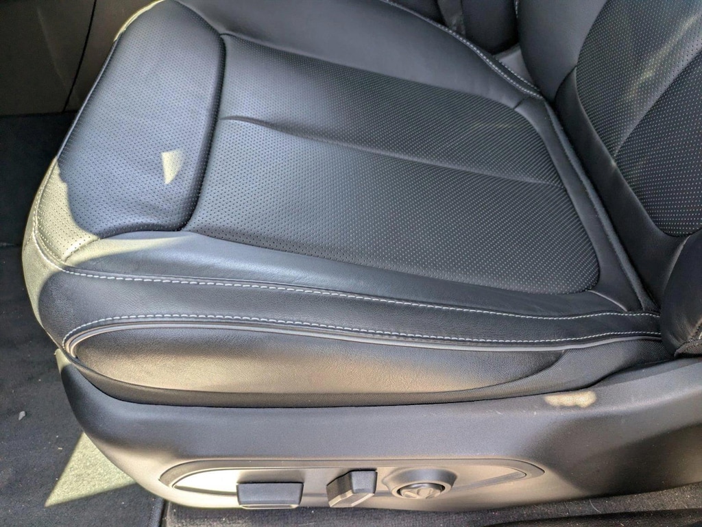 New 2024 Jeep Grand Cherokee L Overland SUV