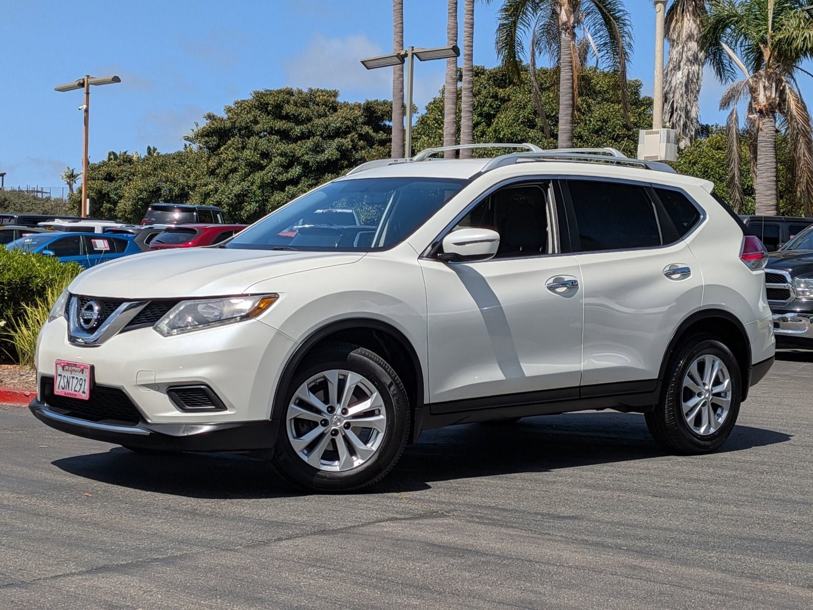 2016 Nissan Rogue SV