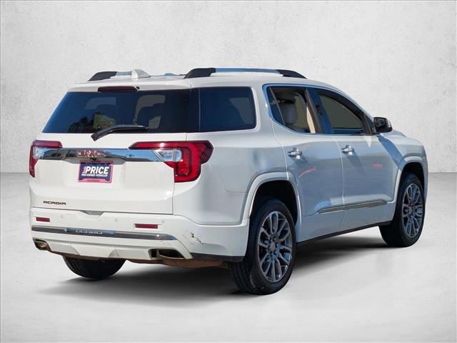 2023 GMC Acadia Denali photo 5