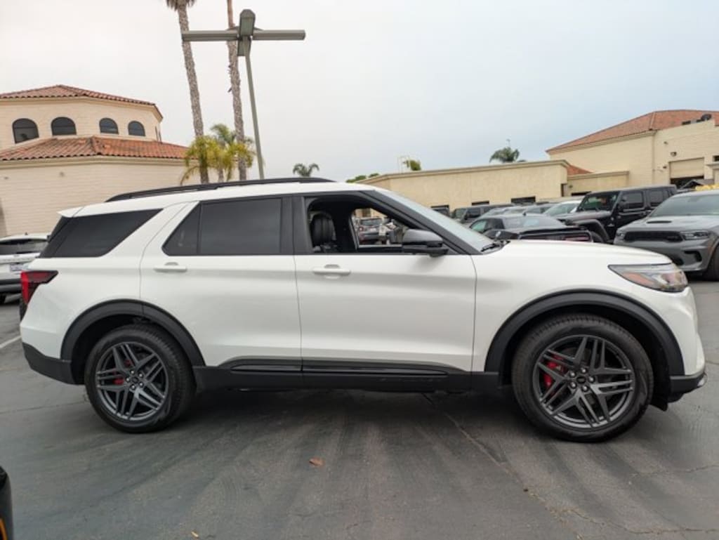 Used 2025 Ford Explorer ST SUV