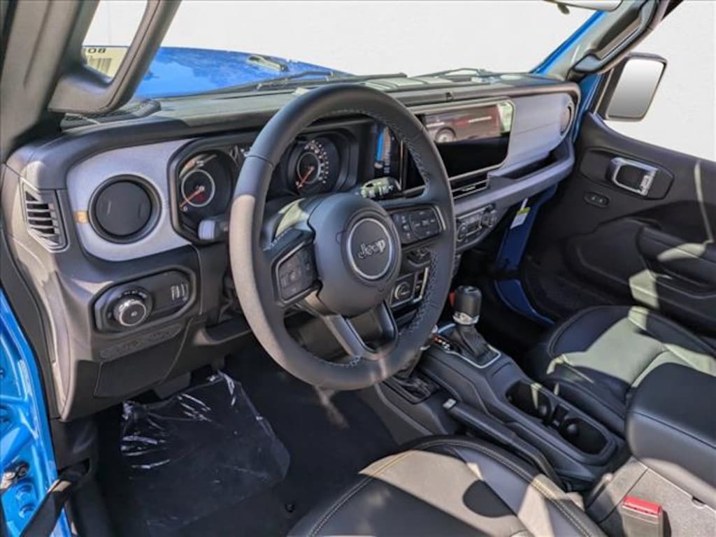 New 2025 Jeep Wrangler Sport S Sport Utility