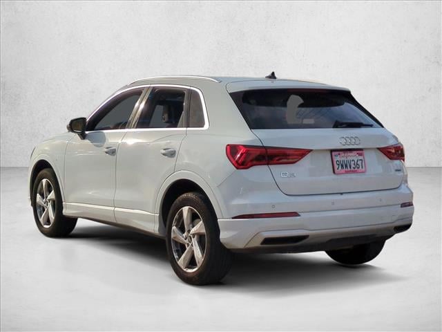 2022 Audi Q3 40 Premium photo 5