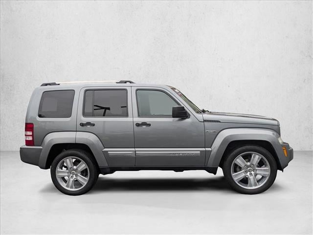 2012 Jeep Liberty Limited Jet Edition 4x4 photo 4