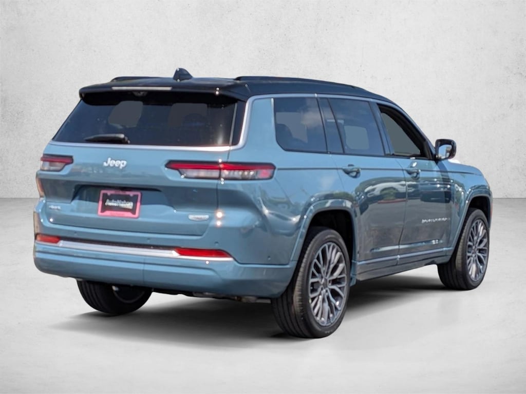 New 2026 Jeep Grand Cherokee L Summit SUV