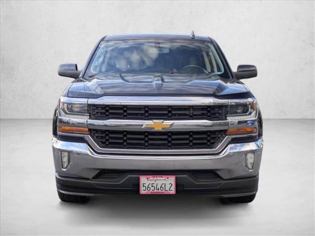 Used 2018 Chevrolet Silverado 1500 LT w/1LT Truck Crew Cab