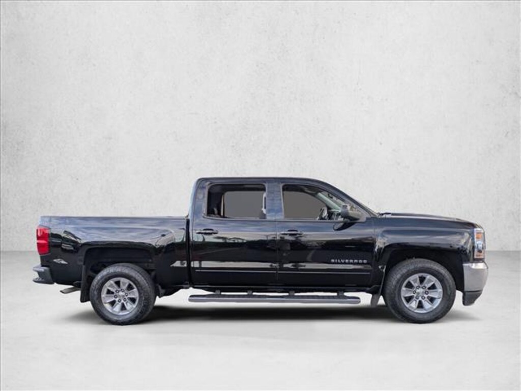 Used 2018 Chevrolet Silverado 1500 LT w/1LT Truck Crew Cab