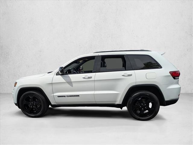 2019 Jeep Grand Cherokee Laredo photo 2