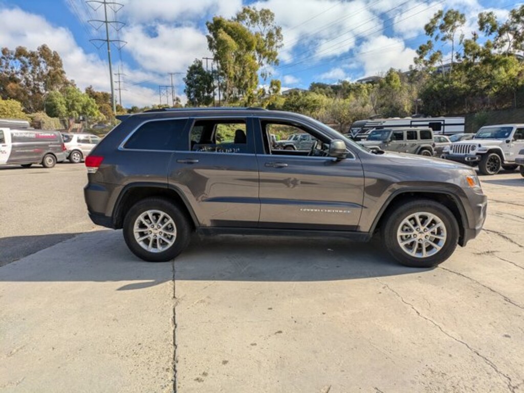 Used 2015 Jeep Grand Cherokee Laredo 4x2 SUV