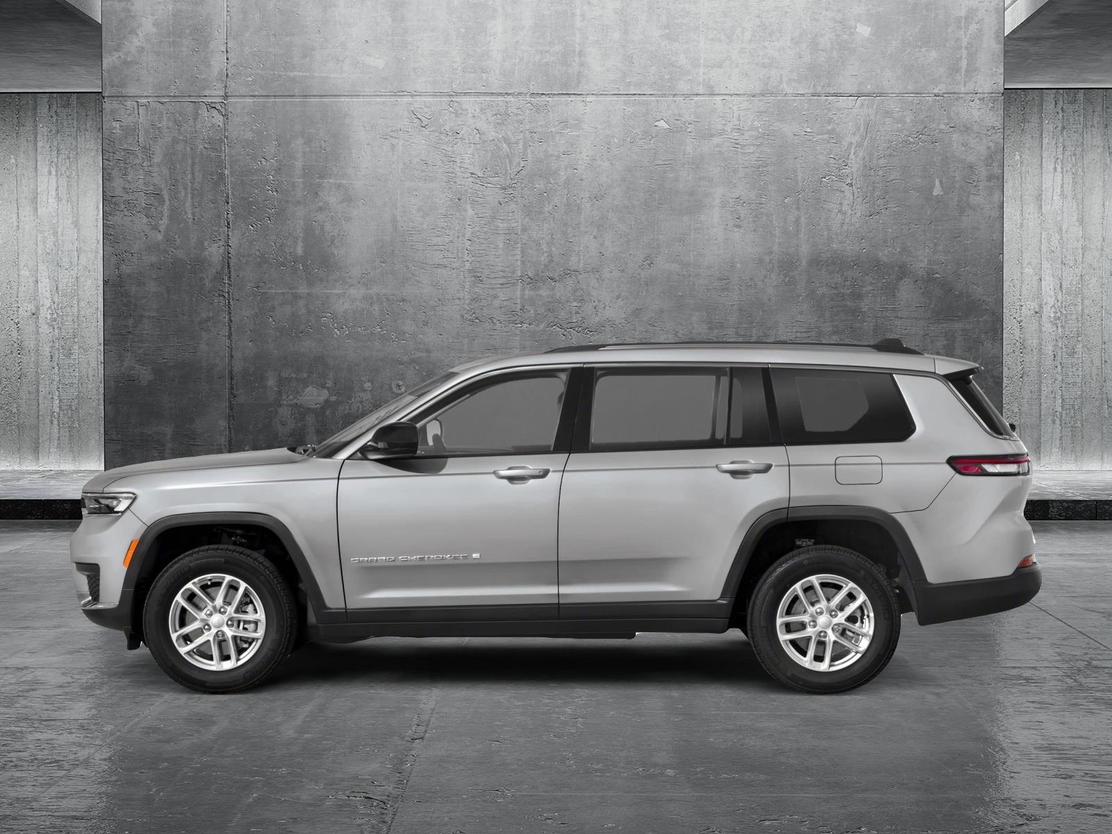 2025 Jeep Grand Cherokee Altitude X photo 3