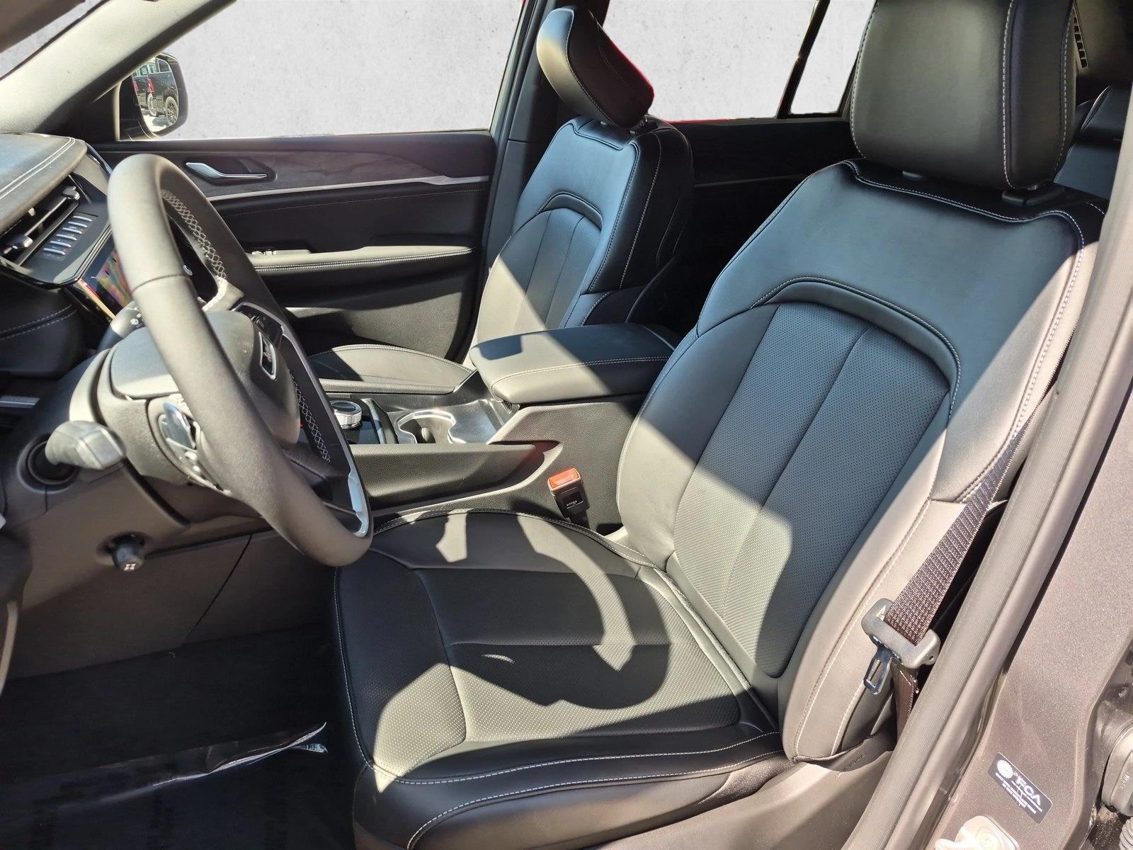 New 2026 Jeep Grand Cherokee Limited Reserve SUV
