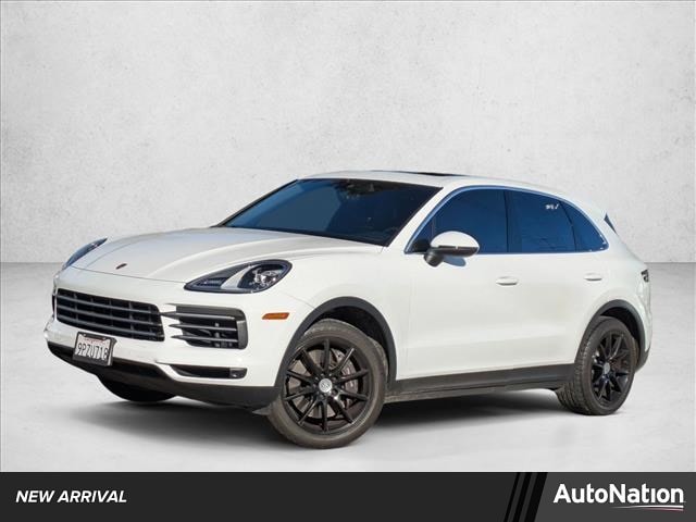 2023 Porsche Cayenne Base's photo