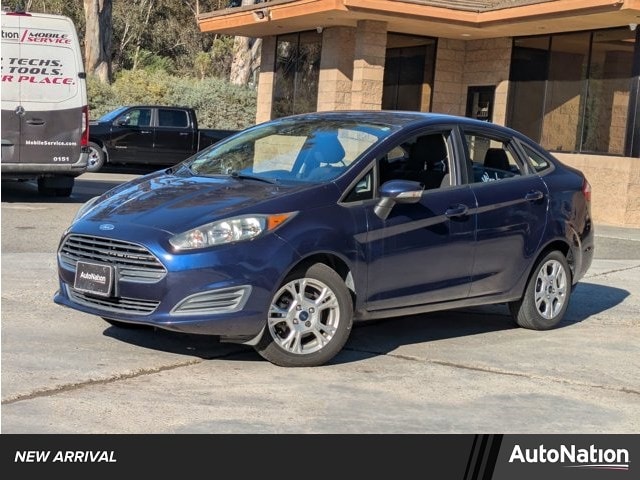 2016 Ford Fiesta SE's photo