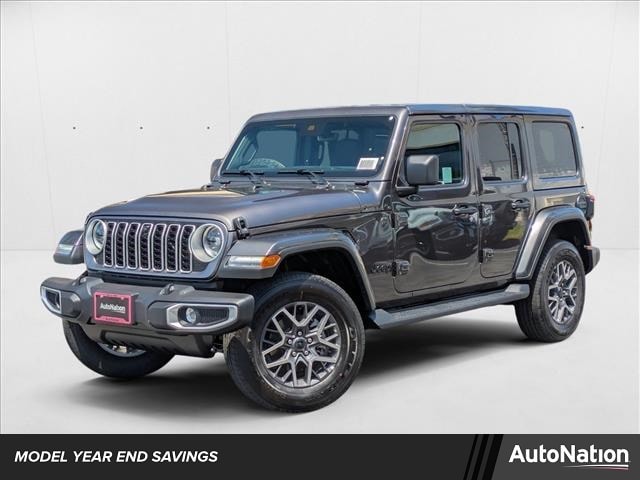 2025 Jeep Wrangler 4-Door Sahara's photo