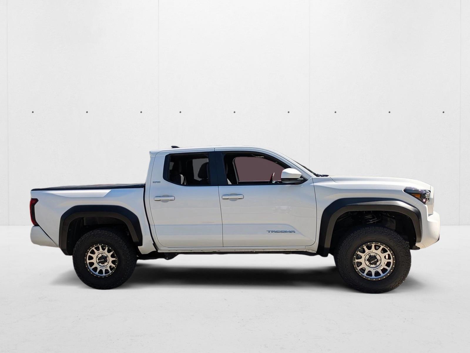 2024 Toyota Tacoma SR5 photo 4