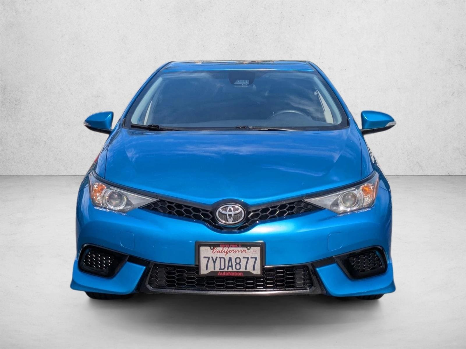 2017 Toyota Corolla iM Base photo 2