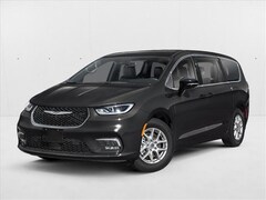 2026 Chrysler Pacifica Limited Van Passenger Van