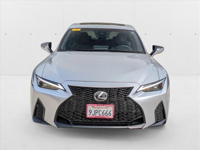 2024 Lexus IS 350 F SPORT photo 2