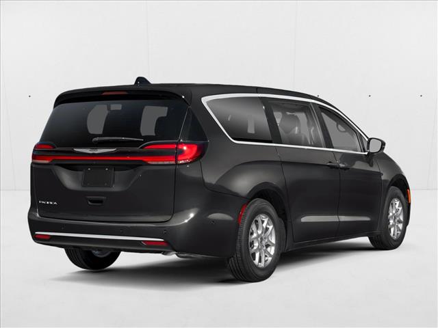 2026 Chrysler Pacifica Pinnacle photo 2
