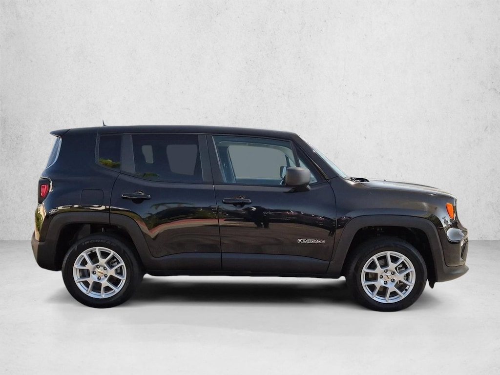 Used 2023 Jeep Renegade Latitude SUV