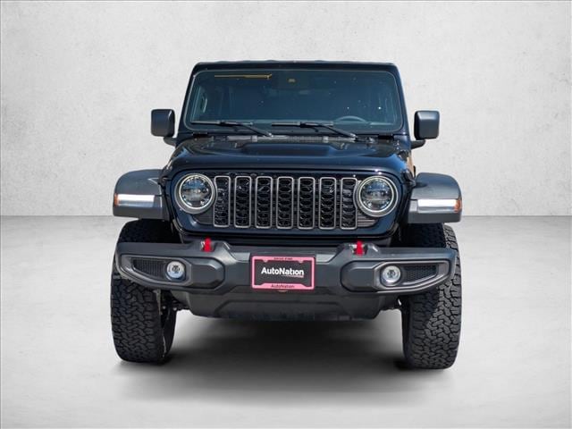 2024 Jeep Wrangler Rubicon photo 2