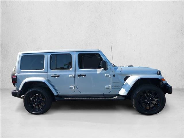 2023 Jeep Wrangler 4xe Sahara photo 4