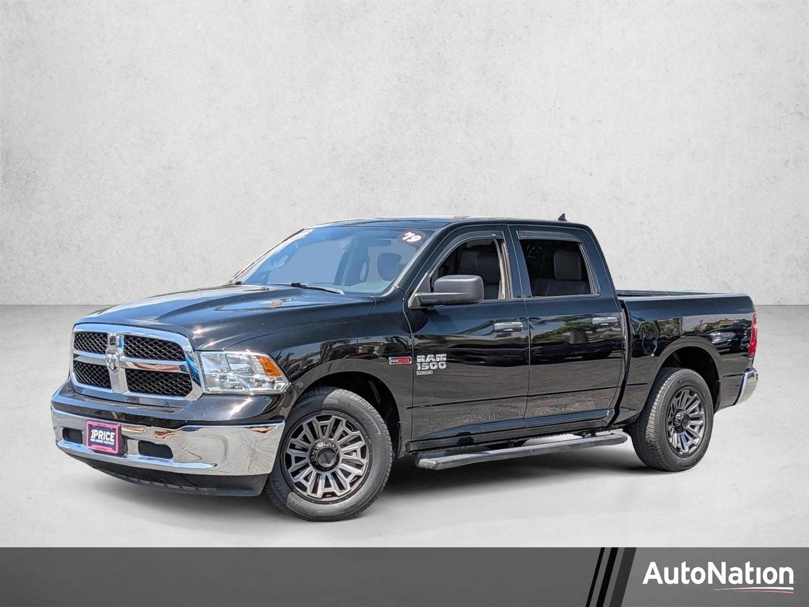 2019 RAM 1500 Classic Tradesman Crew Cab 5'7's photo