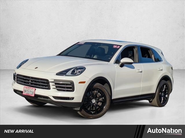 2023 Porsche Cayenne Base's photo